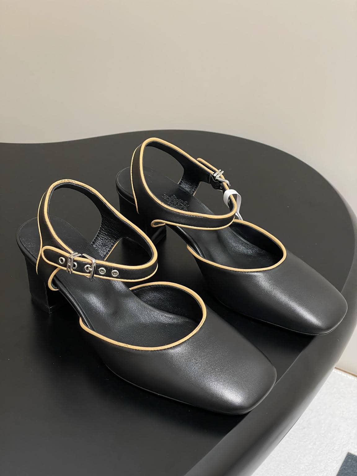 Hermes Mary Jane shoes-5
